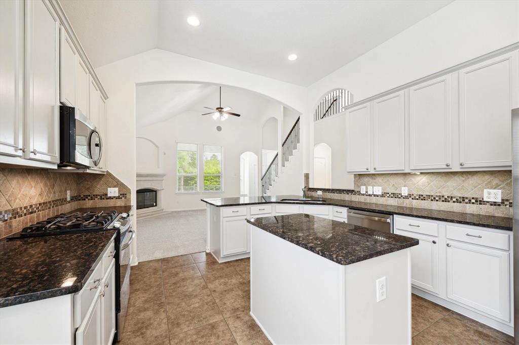 27111 White Sage Cove Lane, Spring, Texas image 10