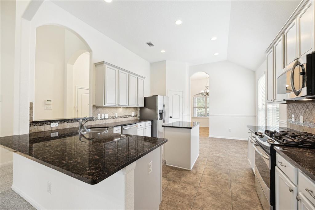 27111 White Sage Cove Lane, Spring, Texas image 6