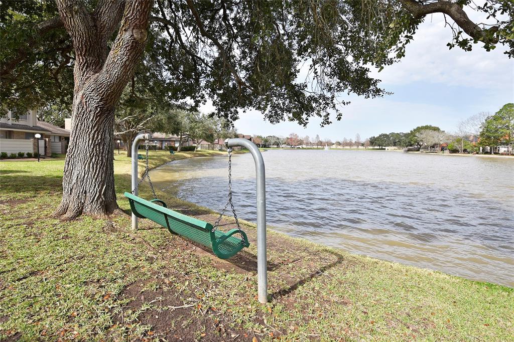2711 Grants Lake Boulevard #201, Sugar Land, Texas image 32
