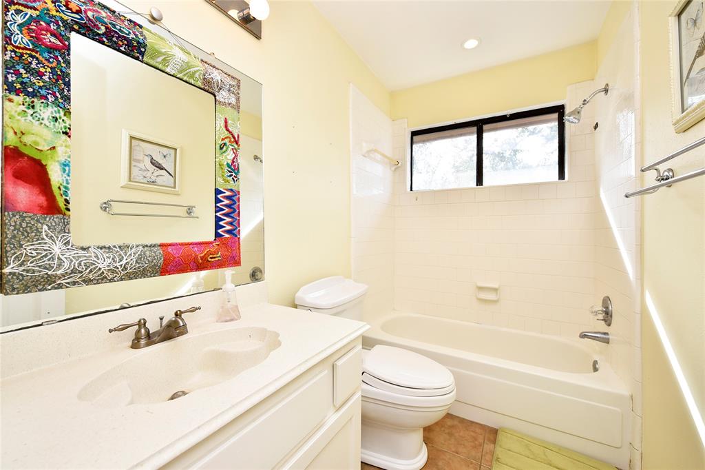 2711 Grants Lake Boulevard #201, Sugar Land, Texas image 17
