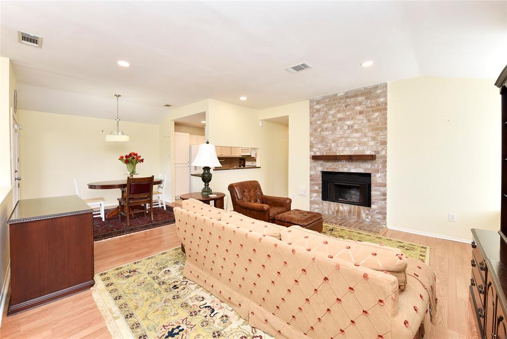 2711 Grants Lake Boulevard #201, Sugar Land, Texas image 6