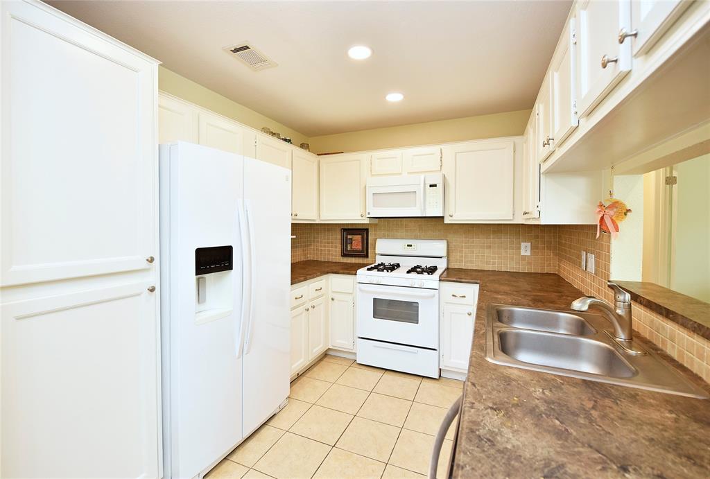 2711 Grants Lake Boulevard #201, Sugar Land, Texas image 12