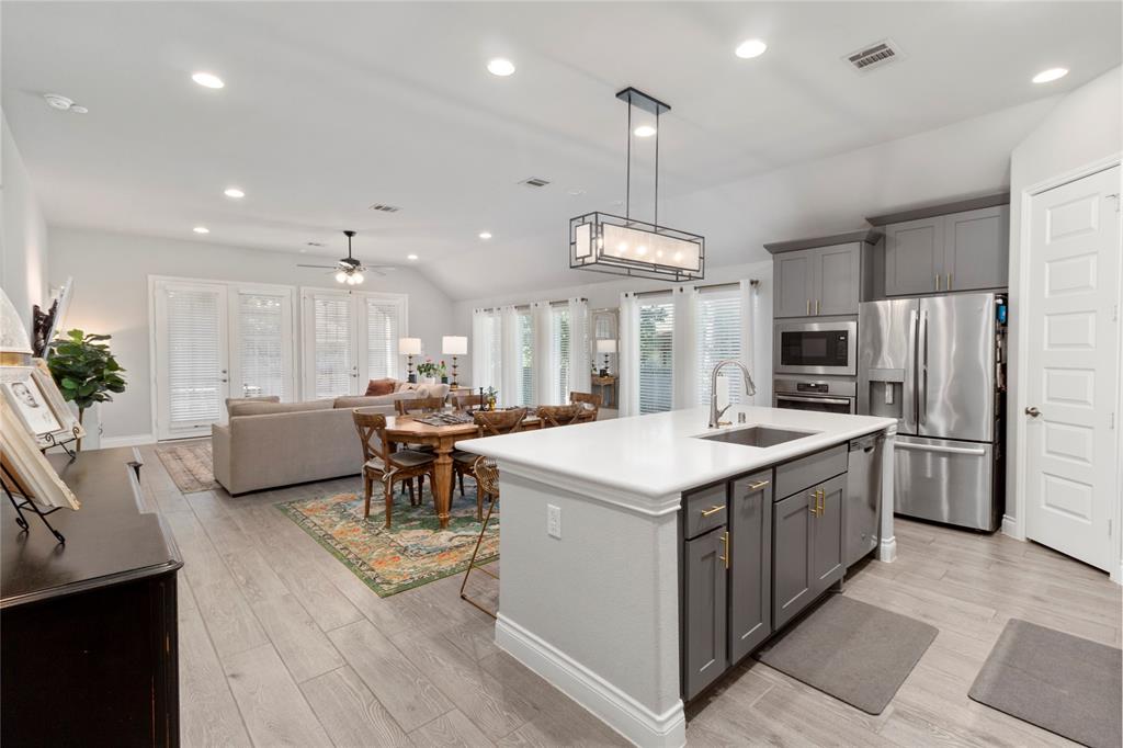 122 Wild Garden Court, Conroe, Texas image 19