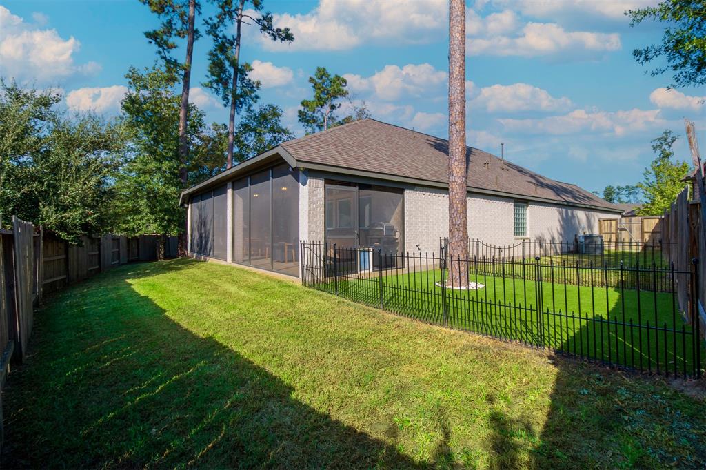122 Wild Garden Court, Conroe, Texas image 42