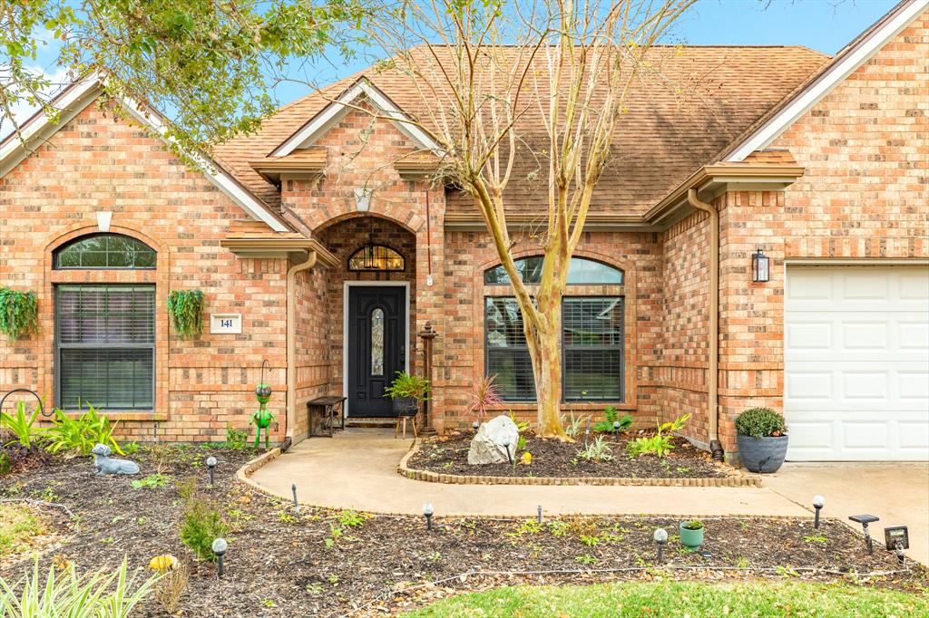 141 Dove Trail, Richwood, Texas image 5