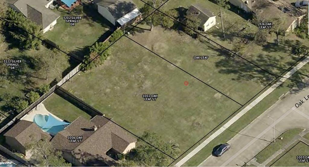 1002 Oak Leaf Street, La Porte, Texas image 7