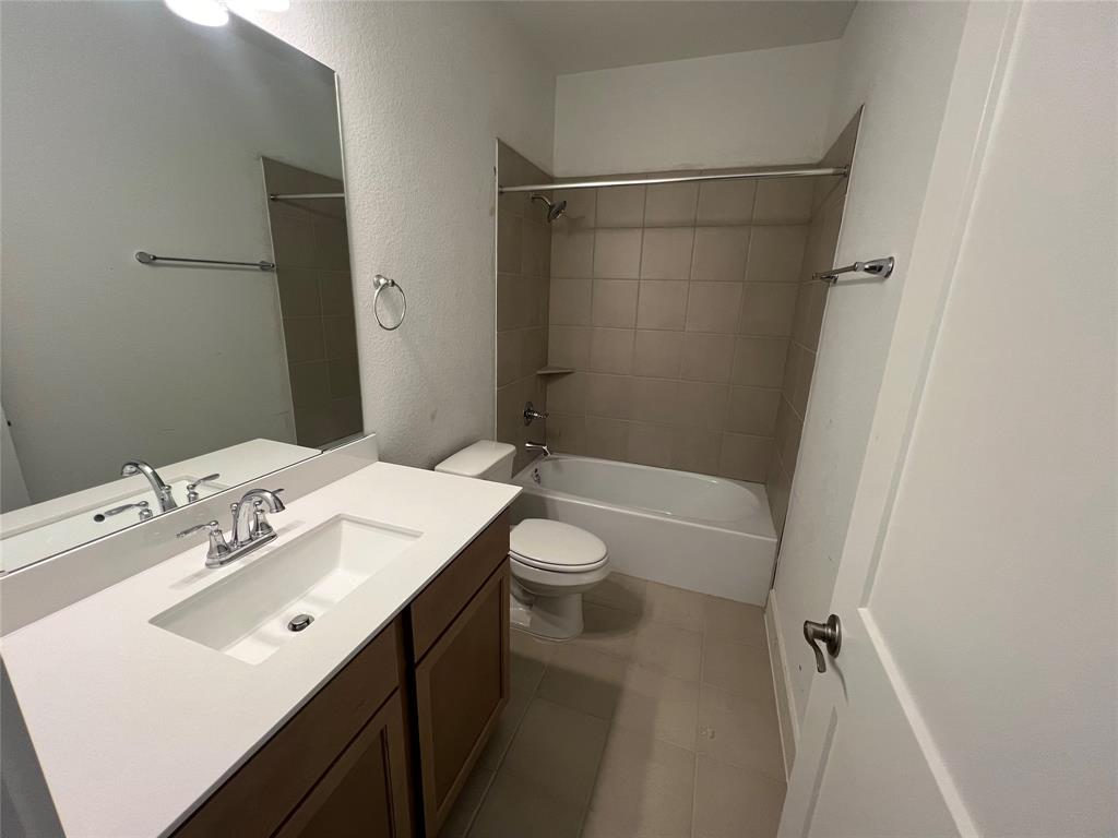 4818 Sand Clouds Drive, Katy, Texas image 14