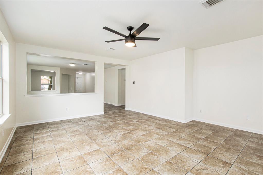 7719 Serene Wood Lane, Cypress, Texas image 25