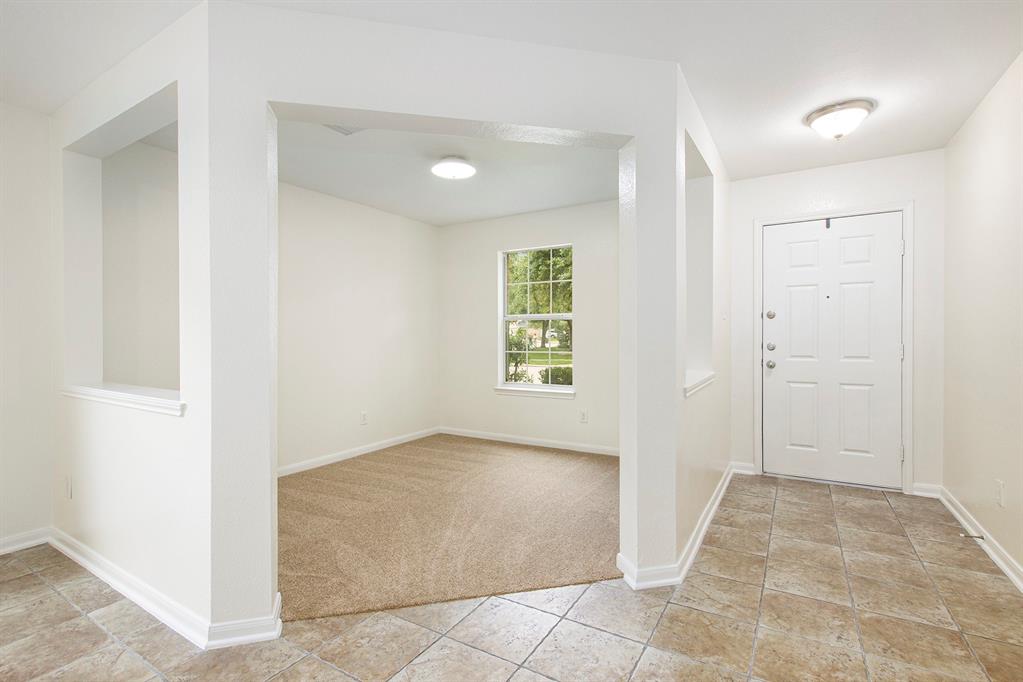 7719 Serene Wood Lane, Cypress, Texas image 5