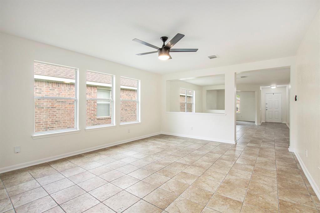 7719 Serene Wood Lane, Cypress, Texas image 10
