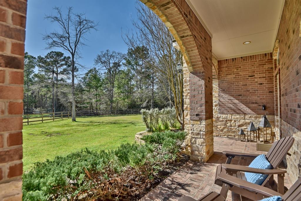 17537 Royal Oak Court, Waller, Texas image 4