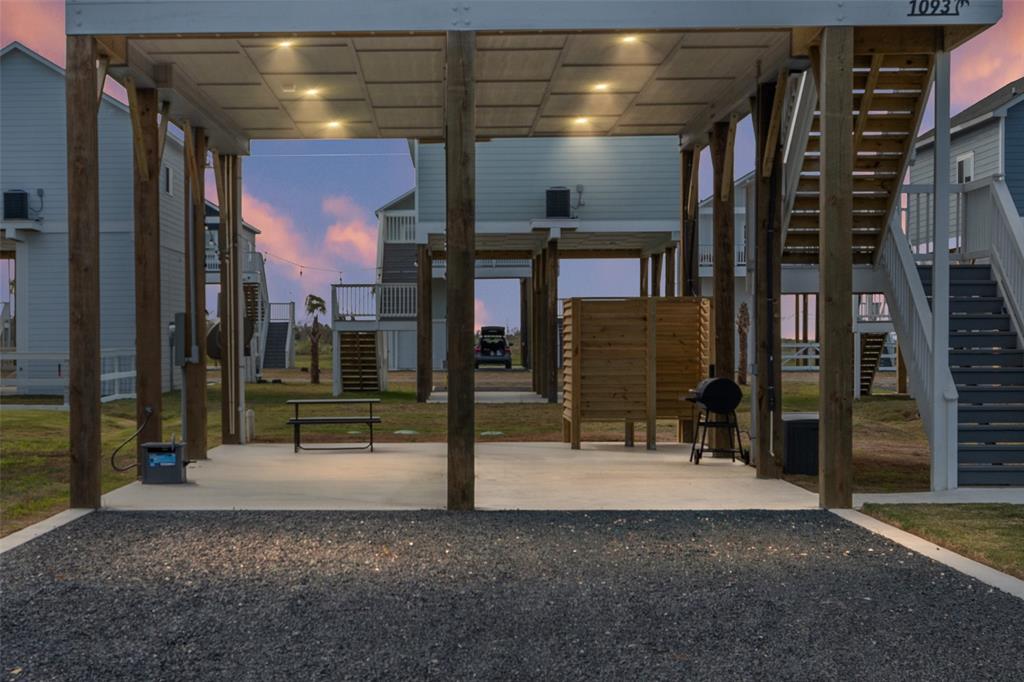1093 Cedar Lane, Gilchrist, Texas image 37