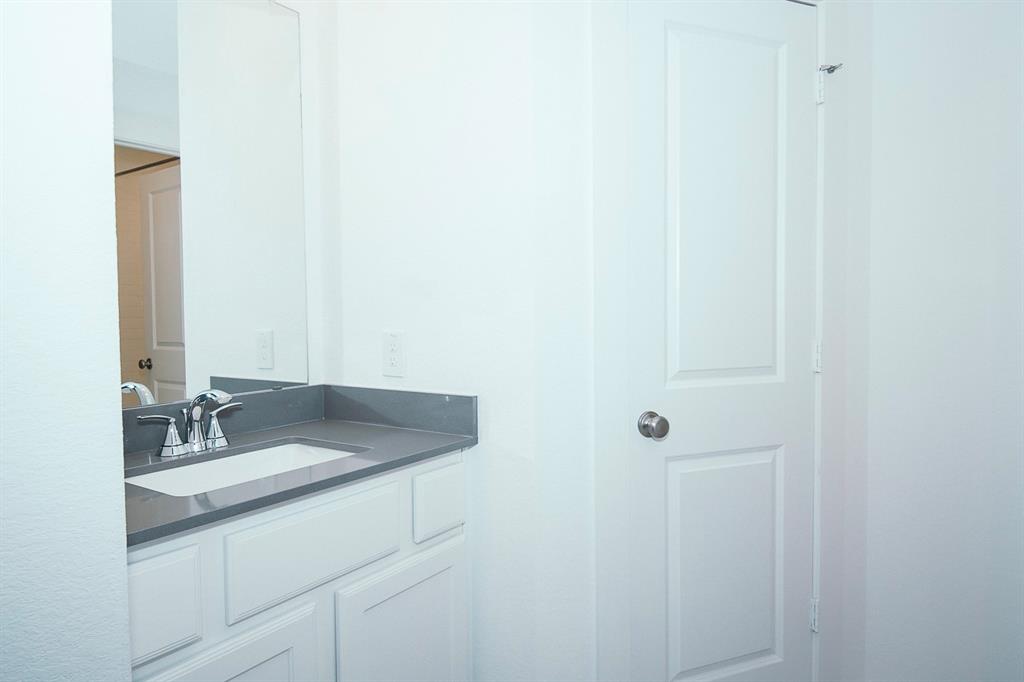 9647 Wright Drive, Manvel, Texas image 23