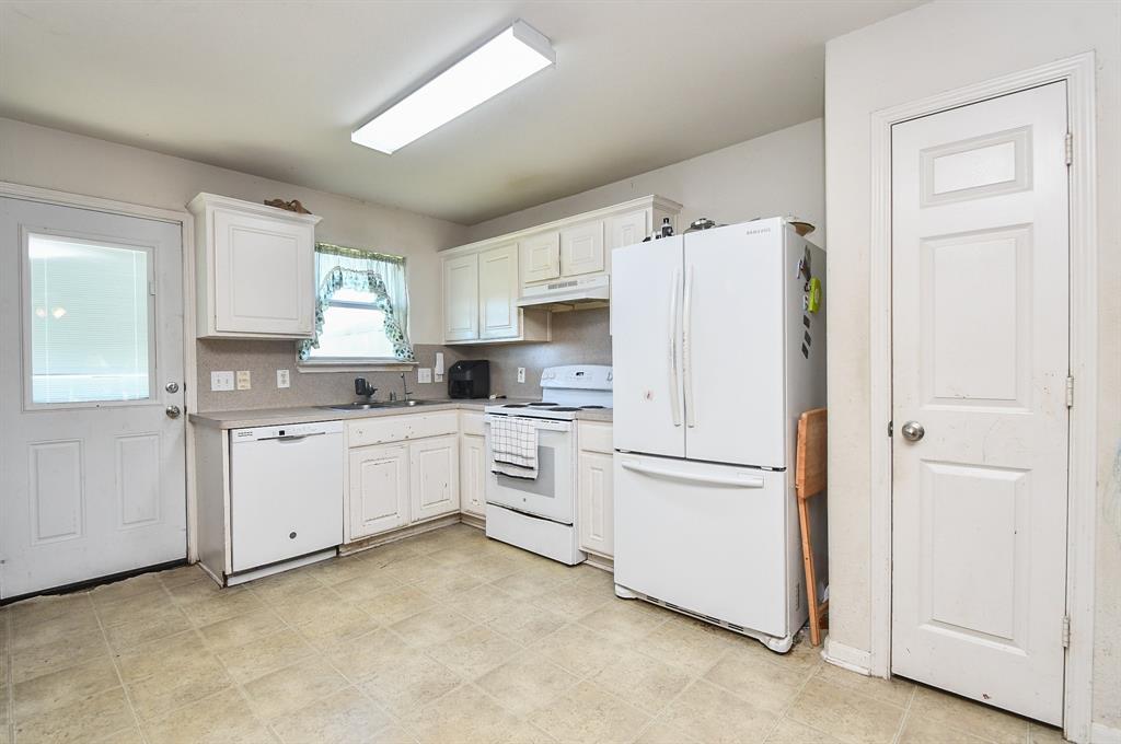 3819 Middlecrest Lane, Richmond, Texas image 7