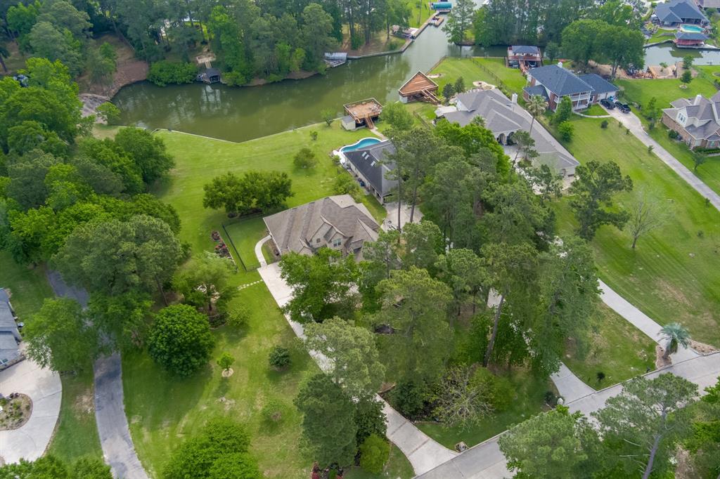 12786 Aries Loop, Willis, Texas image 3