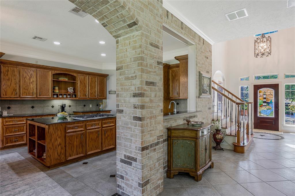 12786 Aries Loop, Willis, Texas image 18