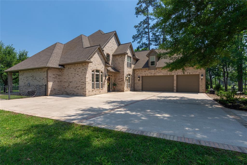 12786 Aries Loop, Willis, Texas image 8