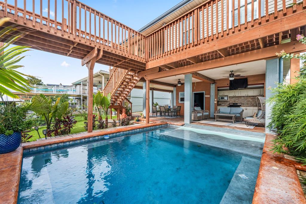 5 S Sandpiper Street