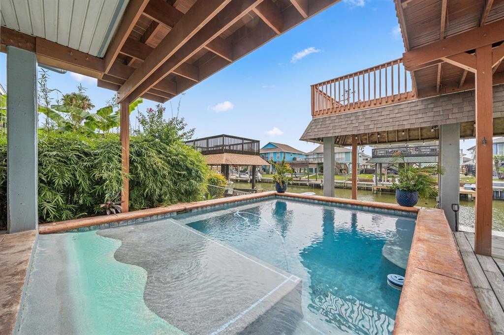 5 S Sandpiper Street