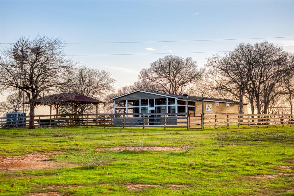 12893 E State Highway 97, Waelder, Texas image 36