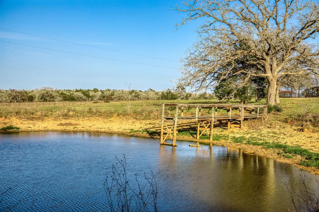 12893 E State Highway 97, Waelder, Texas image 46
