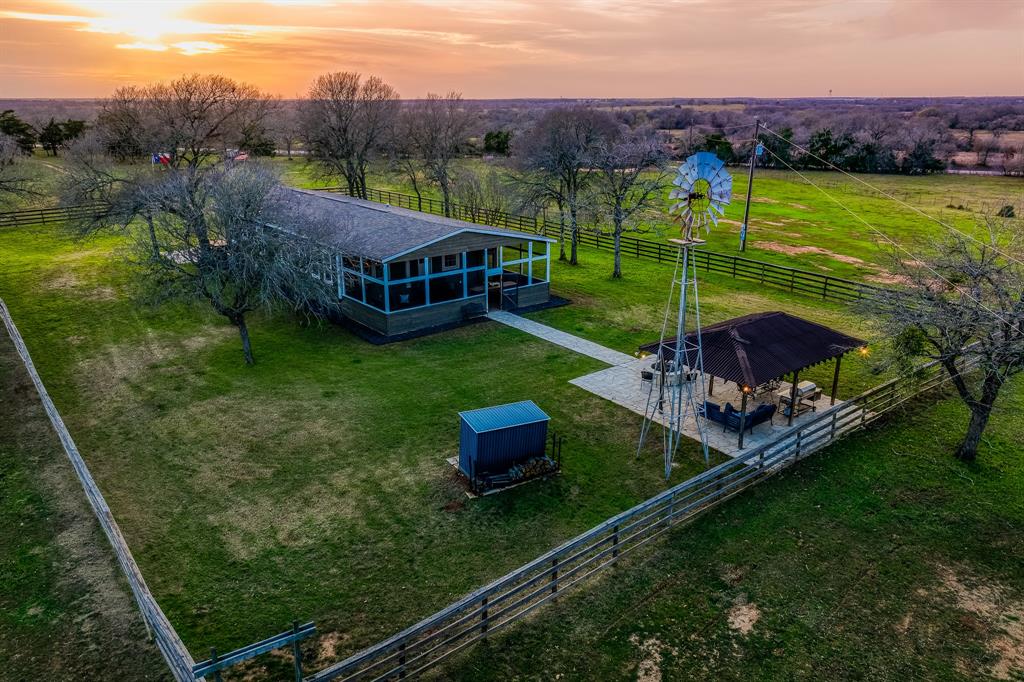 12893 E State Highway 97, Waelder, Texas image 47
