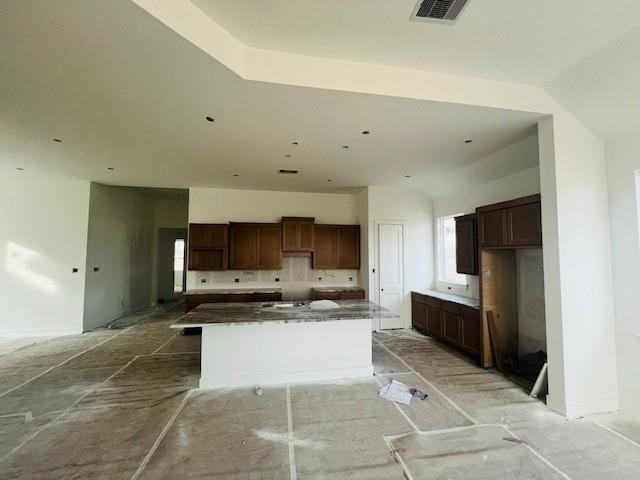 12006 Salty Bend Drive, Mont Belvieu, Texas image 3