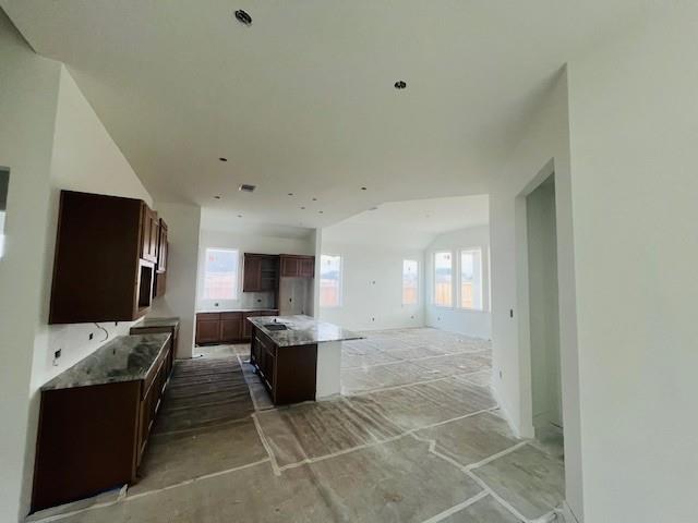 12006 Salty Bend Drive, Mont Belvieu, Texas image 4