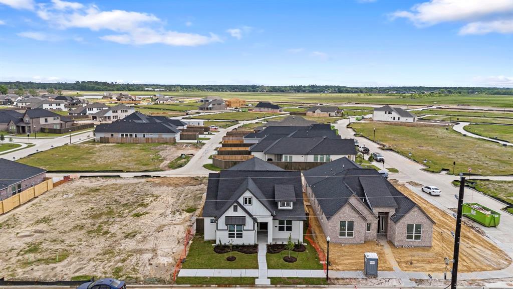 12006 Salty Bend Drive, Mont Belvieu, Texas image 33