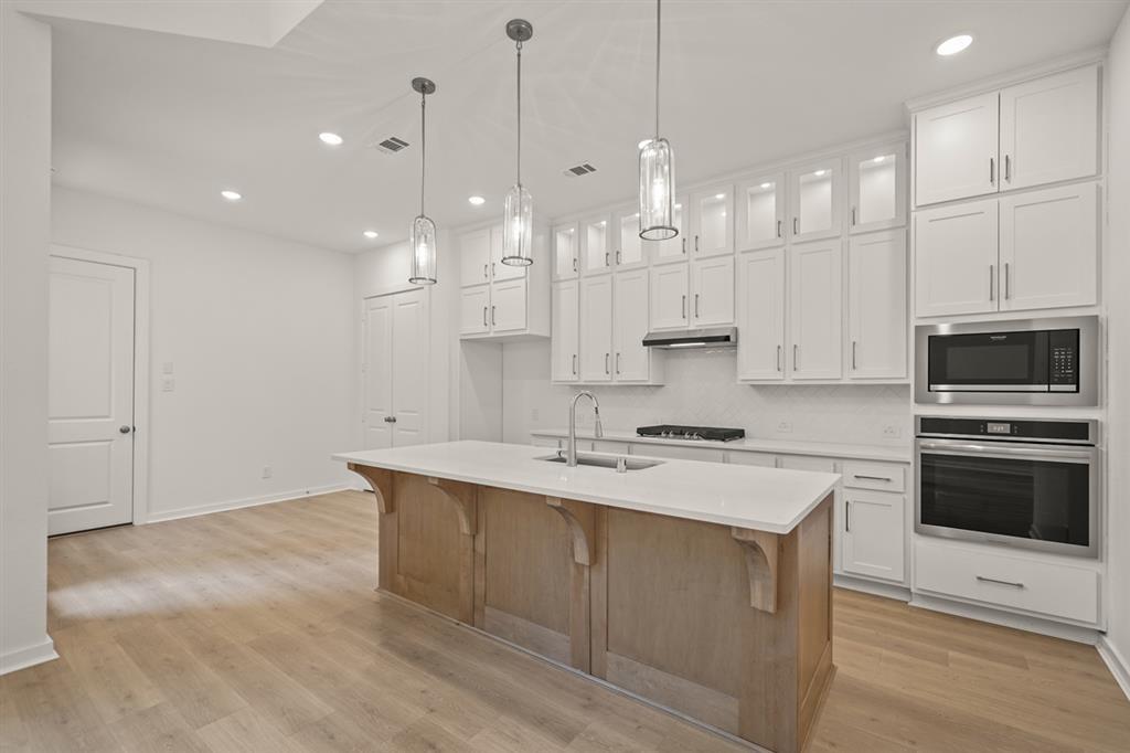 332 Fields Lane, Montgomery, Texas image 6