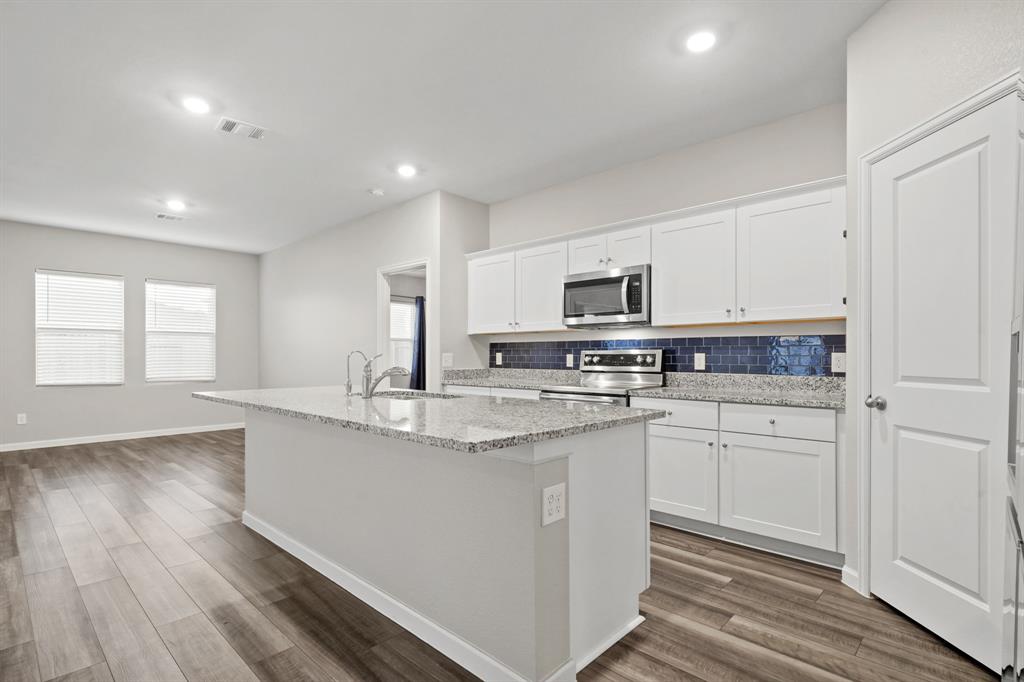 6306 Highland Trail Drive