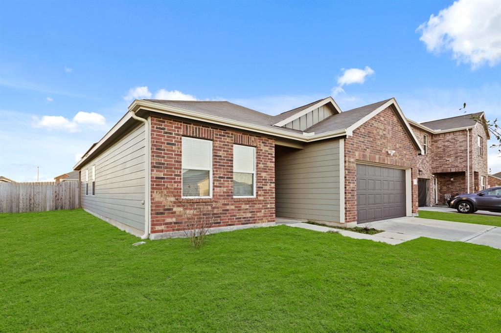 6306 Highland Trail Drive