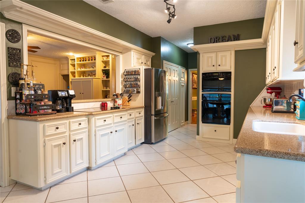 13710 Casaba Court Court, Cypress, Texas image 9