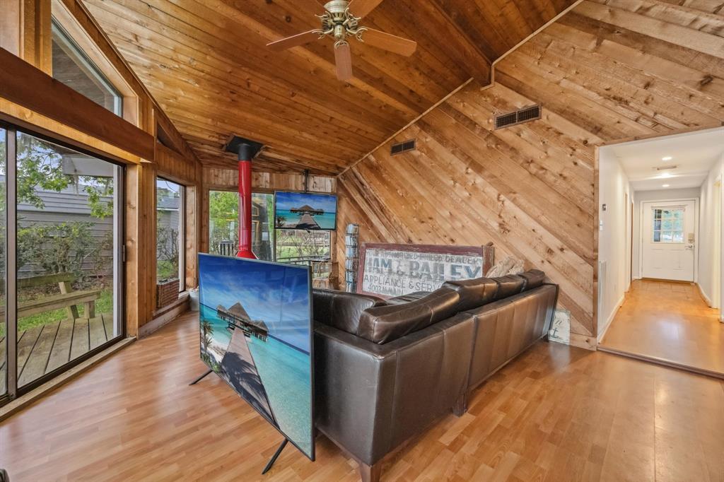 561 Mallard Point, Livingston, Texas image 10