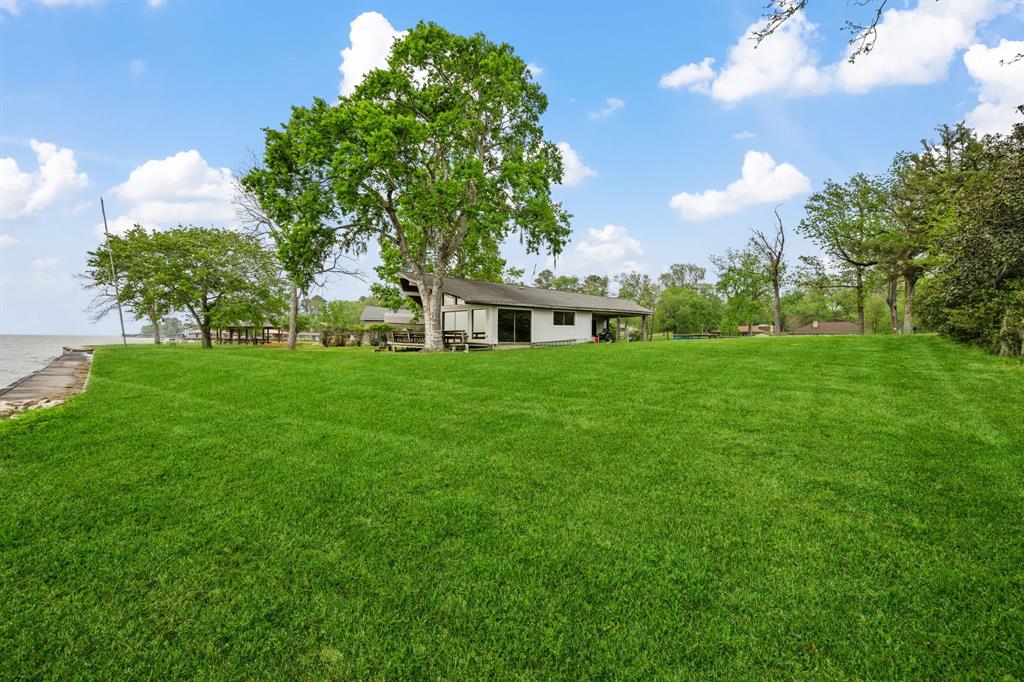 561 Mallard Point, Livingston, Texas image 22