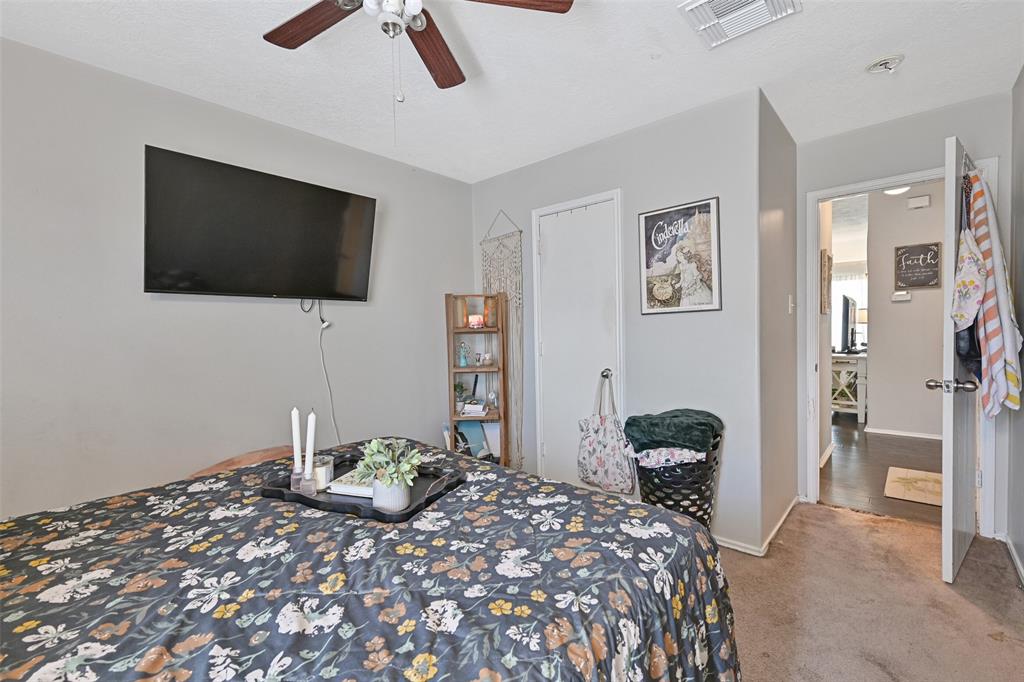 2910 Meridian Bay Lane, Dickinson, Texas image 18