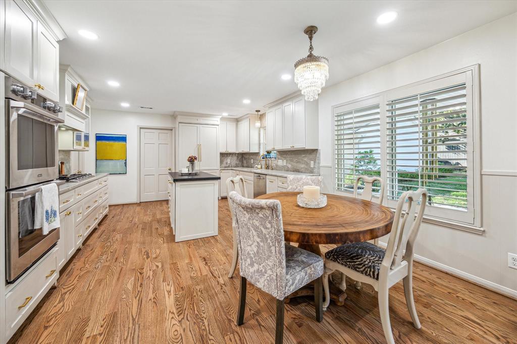 12310 Old Oaks Drive, Houston, Texas image 11