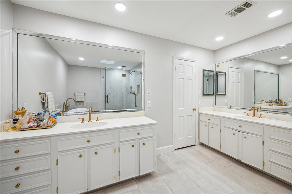 12310 Old Oaks Drive, Houston, Texas image 16