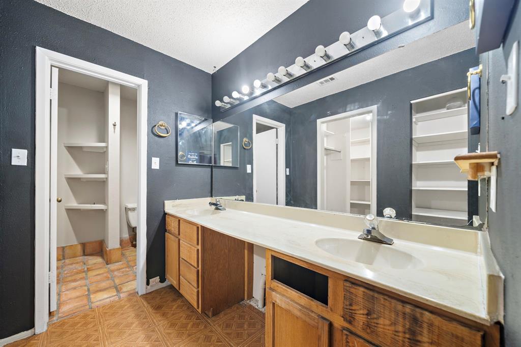 9527 Windswept Lane #9527, Houston, Texas image 8