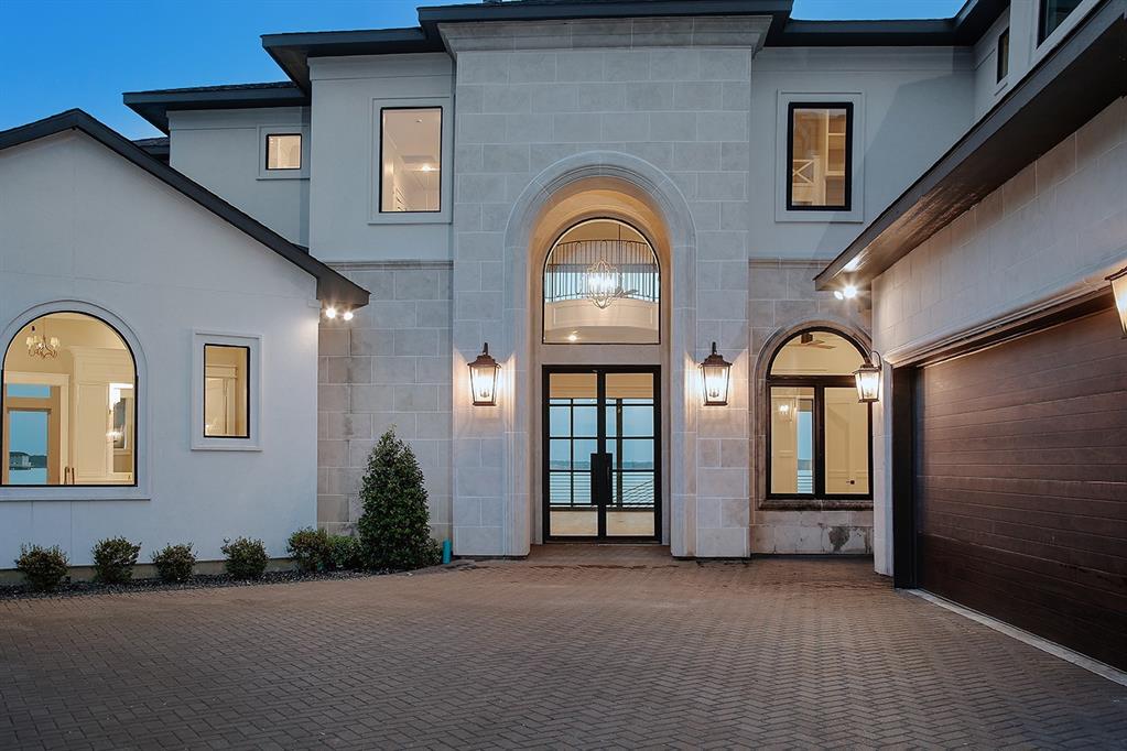 12361 Oak Cove Pointe