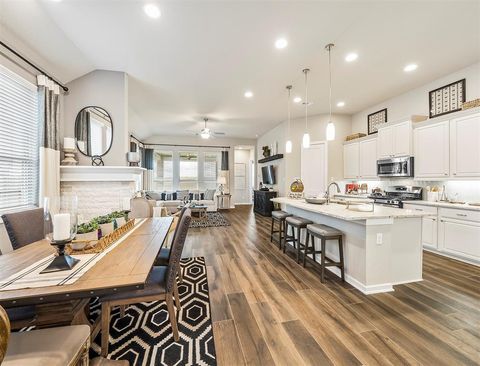 4611 Vaughan Way Iowa Colony TX 77583