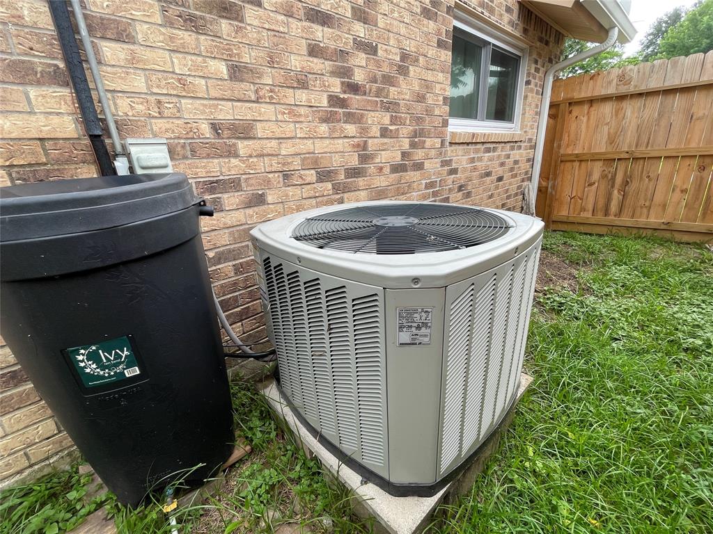 15530 Edenvale Street, Friendswood, Texas image 28