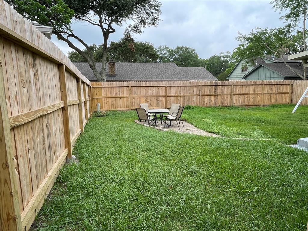 15530 Edenvale Street, Friendswood, Texas image 26