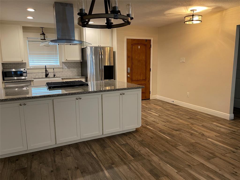 15530 Edenvale Street, Friendswood, Texas image 6