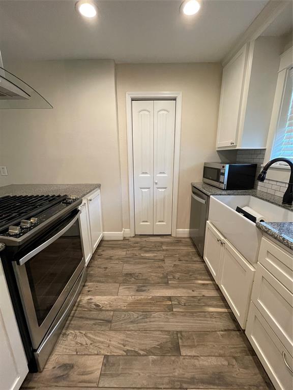 15530 Edenvale Street, Friendswood, Texas image 8