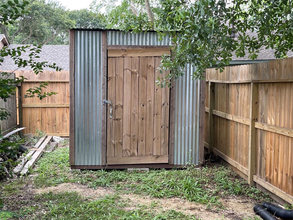 15530 Edenvale Street, Friendswood, Texas image 46