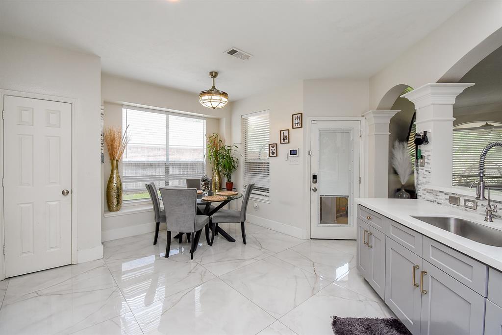 24018 Rain Creek Drive, Tomball, Texas image 15