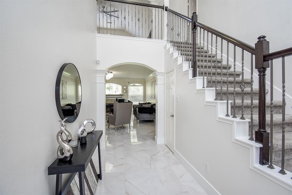 24018 Rain Creek Drive, Tomball, Texas image 3