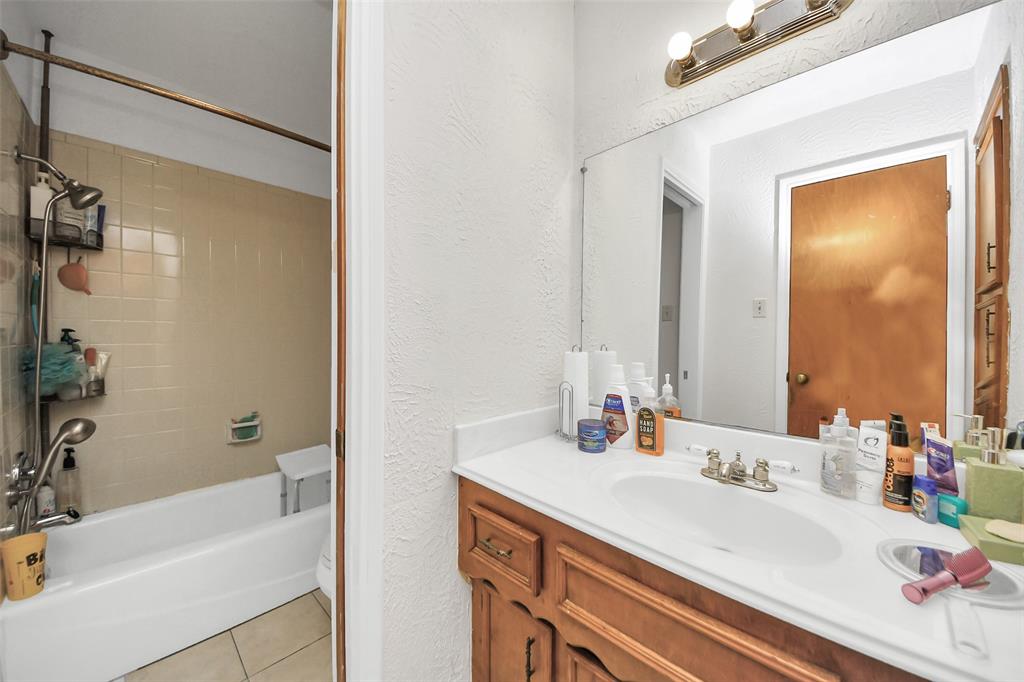13230 Ferry Hill Lane, Houston, Texas image 10