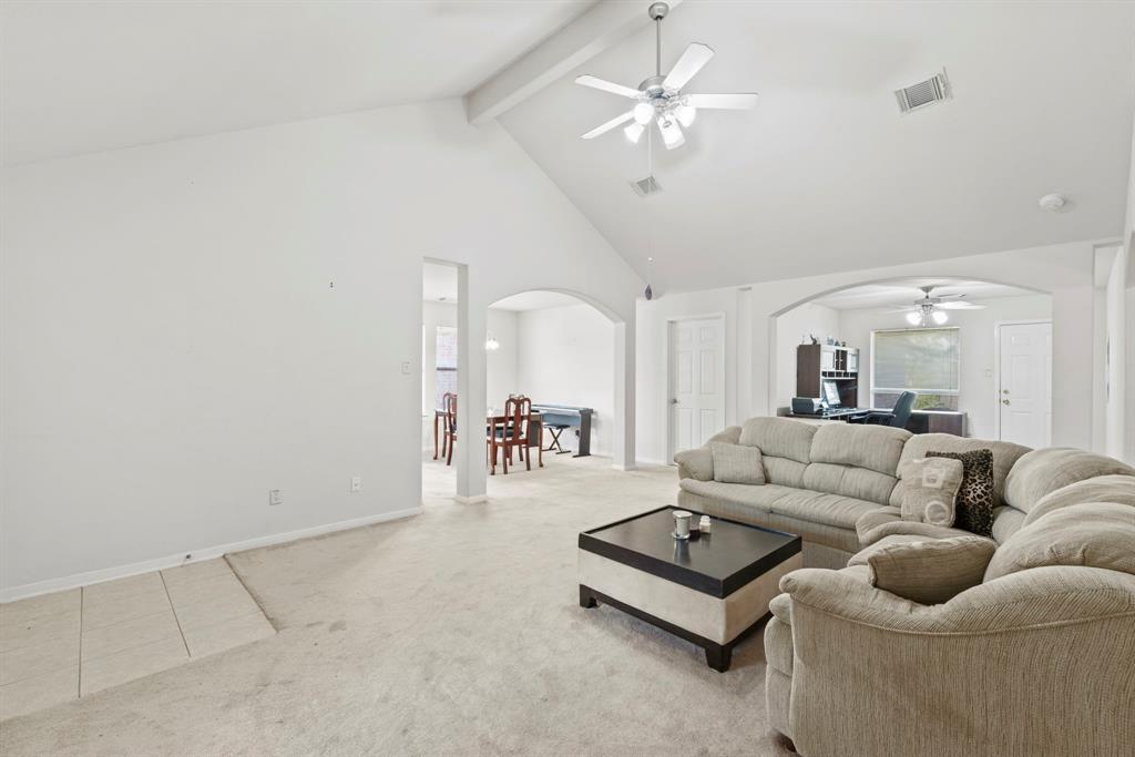 4111 Country Club Drive, Dickinson, Texas image 5